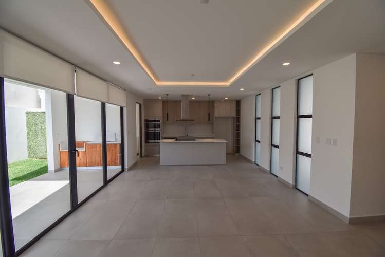 Pozos de Santa Ana | Casa Esquinera | 244 m2 | AC Central - Imagen 3