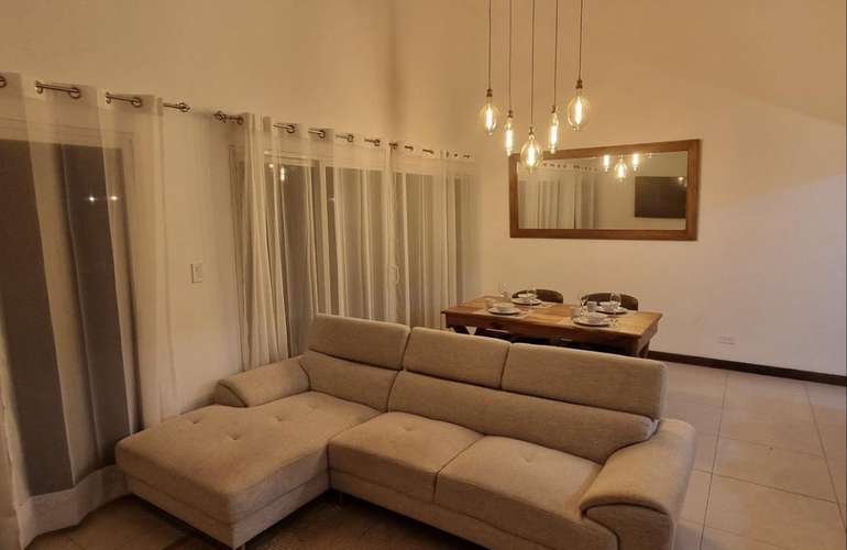 Apartamento de 2 habitaciones en último piso con vista al bosque, Condominio RiOro, Santa Ana