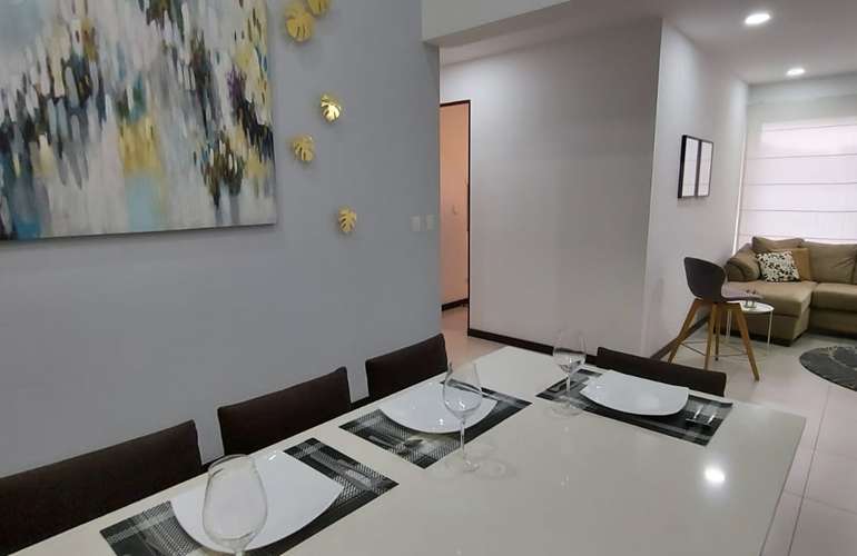 Penthouse moderno de 3 habitaciones en Nova Lofts, frente al centro de Santa Ana