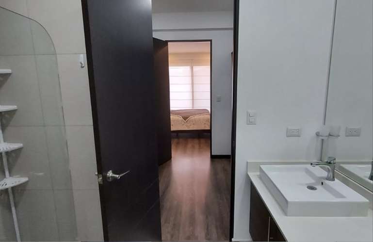 Penthouse moderno de 3 habitaciones en Nova Lofts, frente al centro de Santa Ana
