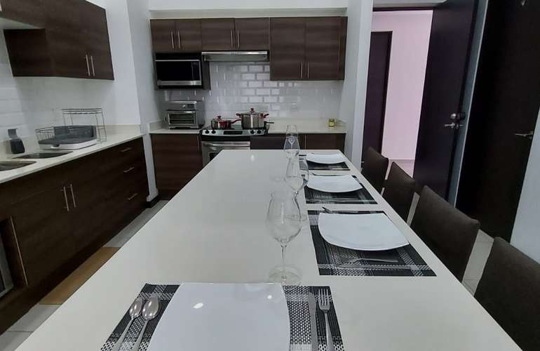 Penthouse moderno de 3 habitaciones en Nova Lofts, frente al centro de Santa Ana