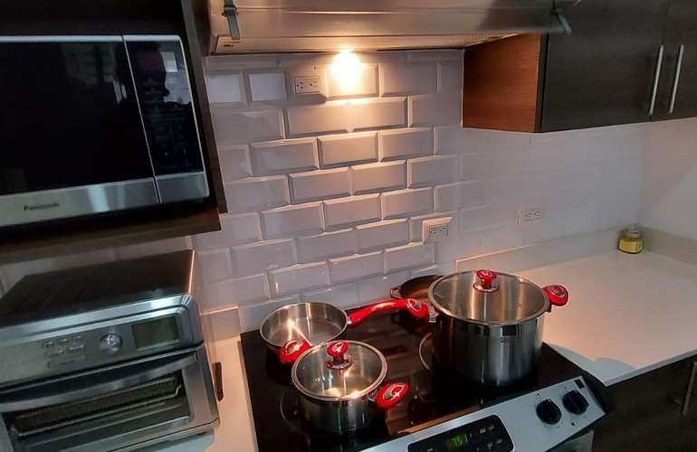 Penthouse moderno de 3 habitaciones en Nova Lofts, frente al centro de Santa Ana