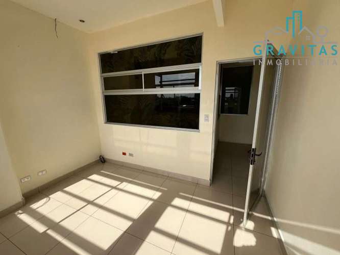 Venta de edificio de oficinas en Curridabat | A 100 m de milla de oro | F 727 - Imagen 6