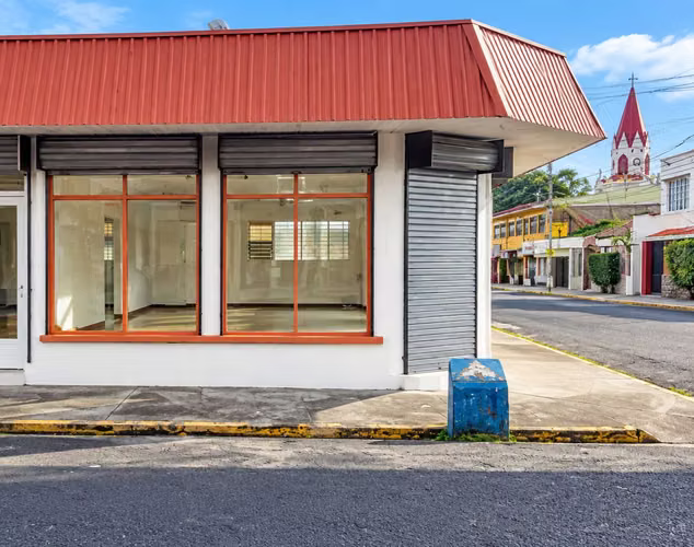 Alquiler Local Comercial esquinero, Moravia Centro San José - Imagen 3