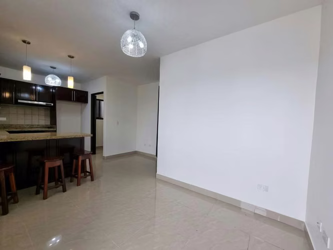  VENTA DE APARTAMENTO EN CONDOMINIO EN SANTA ANA CENTRO - Imagen 4