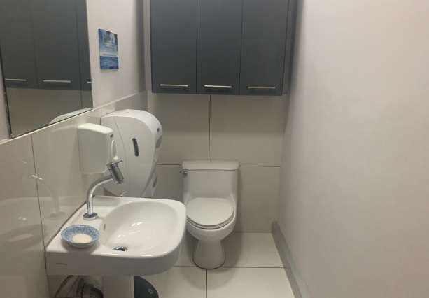 Venta de Edificio de oficinas remodelado en Los Yoses Sur, San José, 4480 - Imagen 3