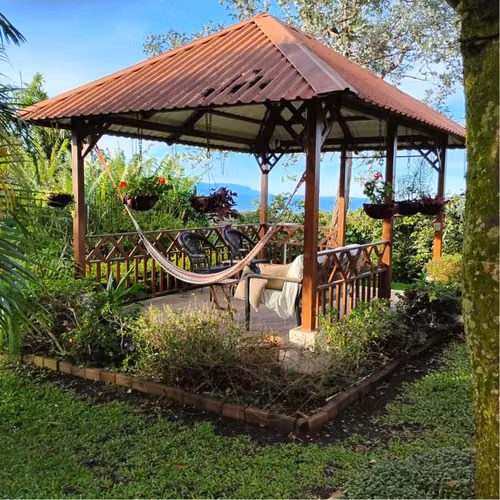 Casa Amueblada en Alquiler en San Isidro de Grecia - Imagen 2