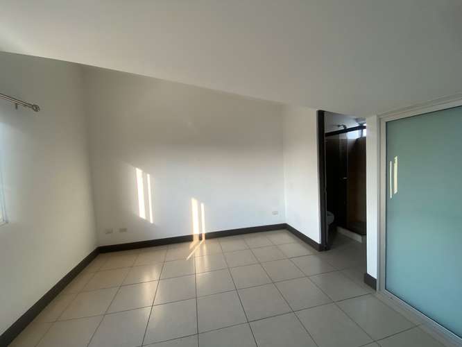 ALQUILER DE APARTAMENTO EN SAN SEBASTIÁN – EN CONDOMINIO PRIVADO