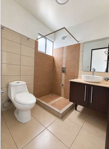 ALQUILER DE APARTAMENTO EN SAN SEBASTIÁN – EN CONDOMINIO PRIVADO