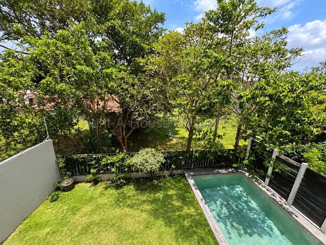 Venta de casa con piscina privada en Santa Ana, Piedades  - Imagen 4