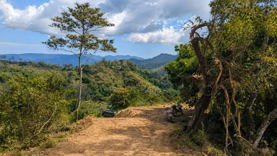 Rare Mountain Estate: 23 ha, 360° Ocean, Golf, Mountain & Volcano Views, Waterfalls, Springs and Multiple prepared lots - Imagen 10