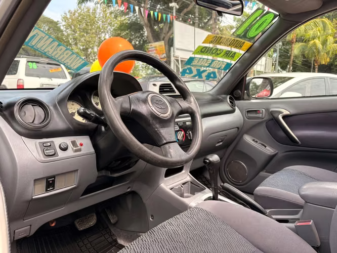 TOYOTA RAV4 L-2001-AUTOMATICO-4X4-5.775.000 - Imagen 4