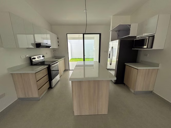 Venta de casa nueva en playa Herradura, 5521 - Imagen 3