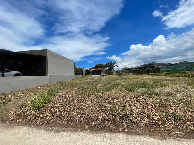 VENTA DE LOTE EN CONDOMINIO HACIENDA GARABITO EN LA GARITA DE ALAJUELA - Imagen 5