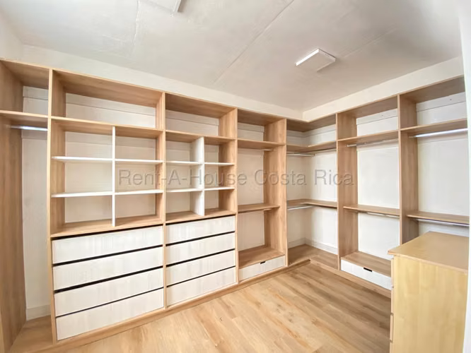  Exclusiva Casa Independiente en San Antonio de Escazú – Diseño Inédito - Paz Absoluta - Imagen 9