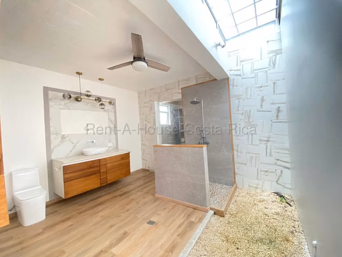  Exclusiva Casa Independiente en San Antonio de Escazú – Diseño Inédito - Paz Absoluta - Imagen 8