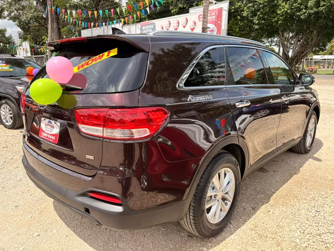 KIA SORENTO LX-2016-AUTO-SHIFT TRONIC-7 PSJ-4X4-7.975.000 - Imagen 2