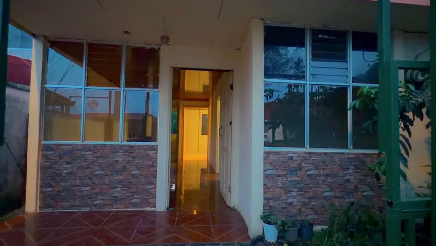 Casa en Sarchí 32.5M – Venta o Alquiler SOLO con Opción de Compra