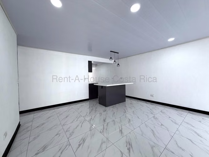 Casa renovada en venta y alquiler – Sabanilla de Montes de Oca  - Imagen 9