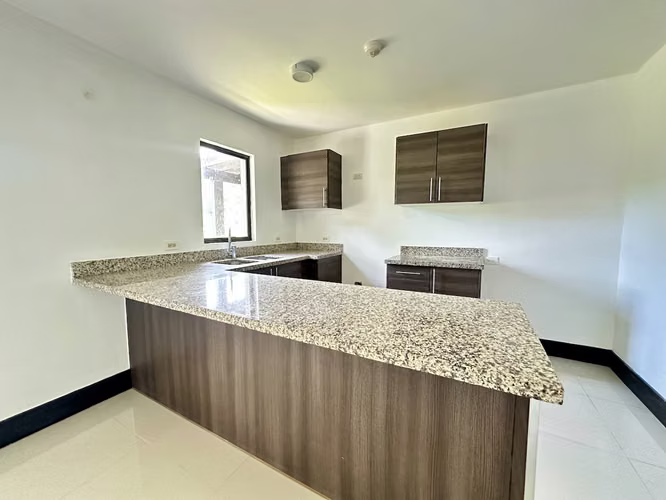 ALQUILER DE APARTAMENTO EN CONDOMINIO, BRASIL DE SANTA ANA