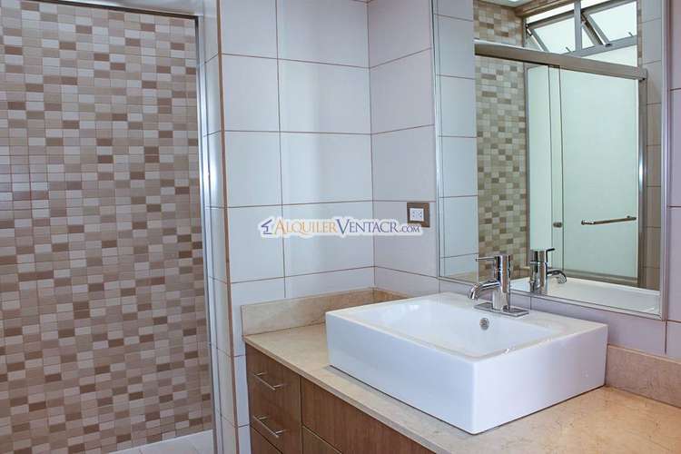 TREJOS MONTEALEGRE ESCAZU! PROPIEDAD CON 2 CASAS CONTEMPORANEAS - Imagen 11