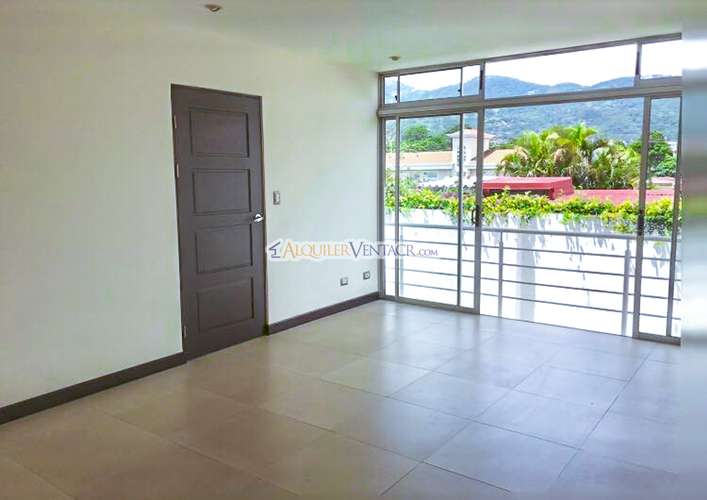 TREJOS MONTEALEGRE ESCAZU! PROPIEDAD CON 2 CASAS CONTEMPORANEAS - Imagen 14