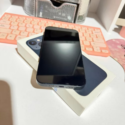 iPhone 13 128 GB – Azul – Excelente estado