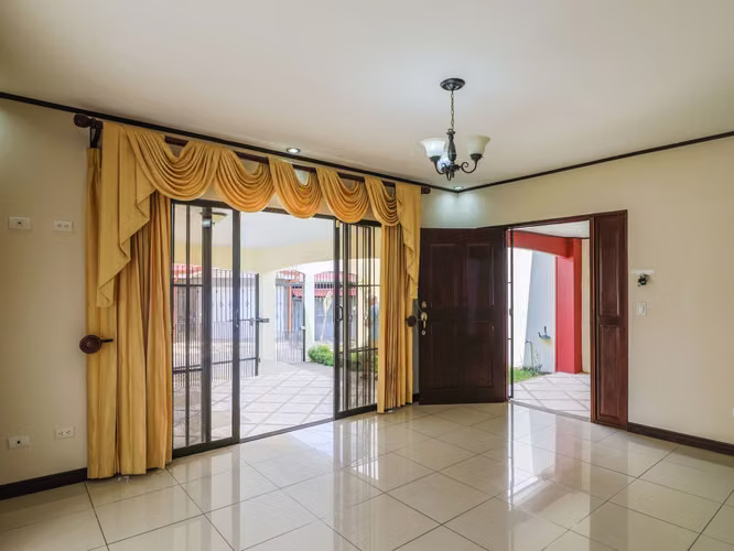 Casa 3 hab | 2.5 baños | cochera doble | Campo Verde, Canoas de Alajuela LSE - Imagen 2