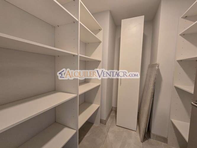 LUJOSO APARTAMENTO DE 3 HABIT.+ DE SERVICIO EN ESCAZU CENTRO - Imagen 11