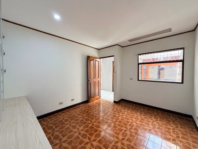 VENTA O ALQUILER CASA EN SABANA SUR UNA PLANTA - Imagen 15