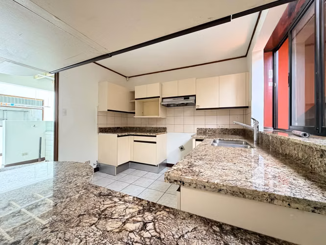 VENTA O ALQUILER CASA EN SABANA SUR UNA PLANTA - Imagen 4