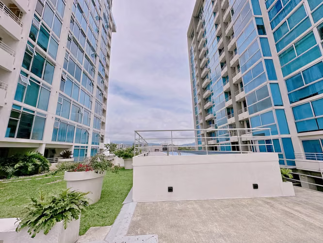 VENTA DE APARTAMENTO AMUEBLADO EN TORRE LOS YOSES, SAN PEDRO  - Imagen 6