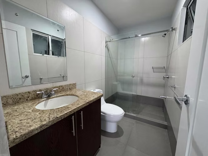 Apartamento en alquiler en la Sabana 