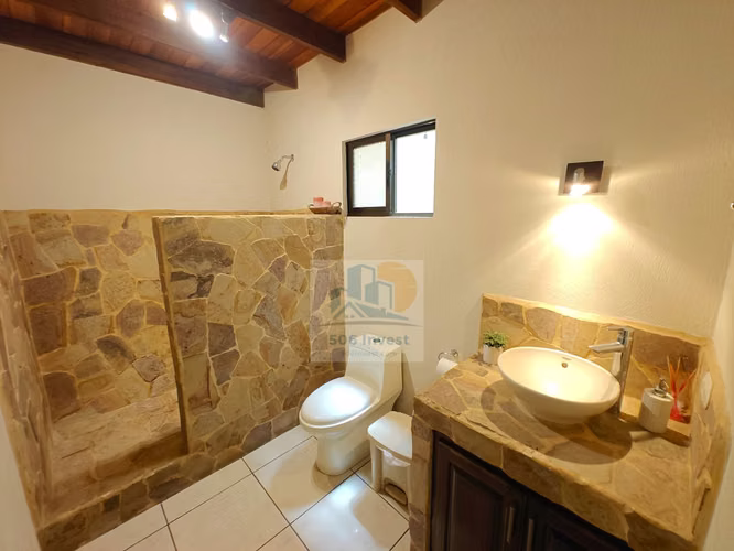Casa en venta de 1 piso en La Guácima, Alajuela | 238 m² - Imagen 7