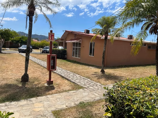 Venta de condominio amueblado en Villas Paraíso en Jaco  - Imagen 18