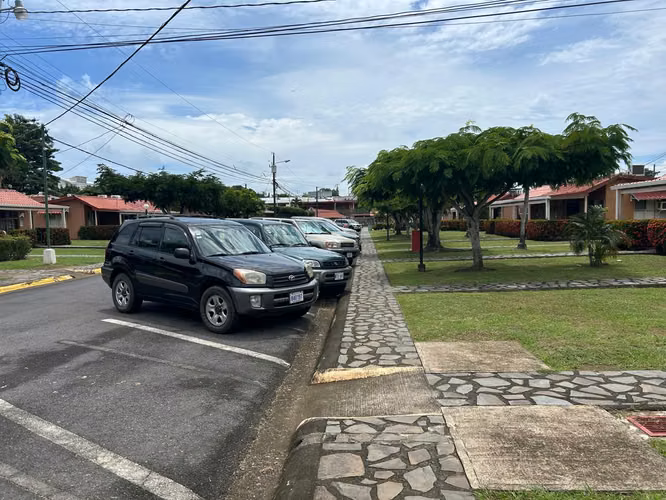 Venta de condominio amueblado en Villas Paraíso en Jaco  - Imagen 5