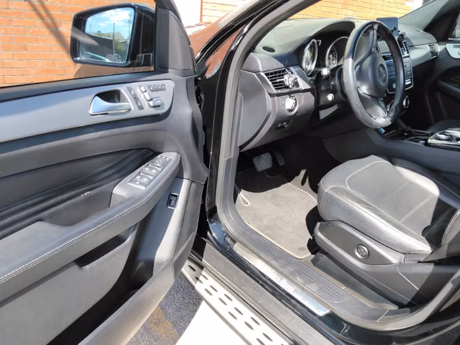 SE VENDE MERCEDES BENZ TODO TERRENO 2017   MOTOR 3000CC TURBO DIESEL 