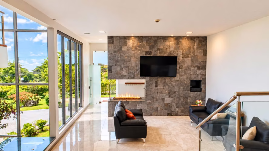 Venta Casa de lujo Residencial El Castillo Heredia | 2.055 m2 | US$930K - Imagen 4