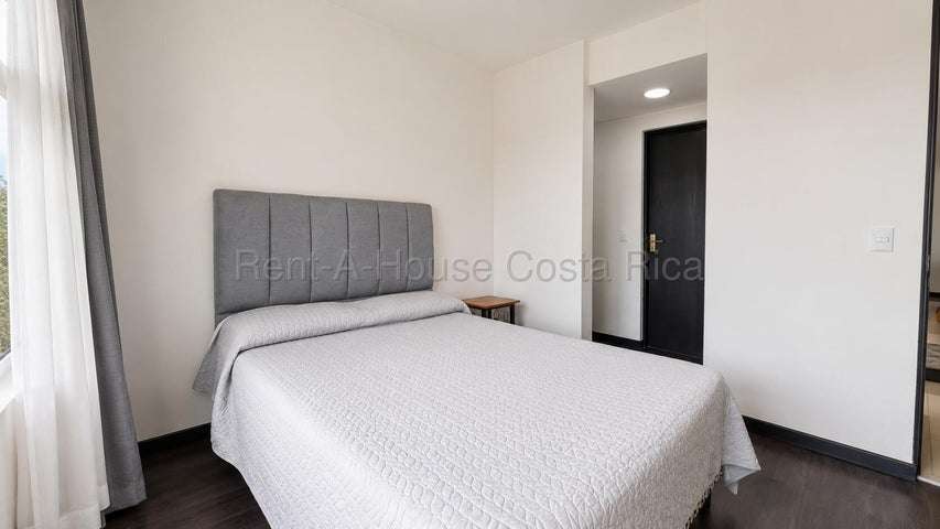 Apartamento en Curridabat, 74 m2, 2 parqueos y bodega - Imagen 4