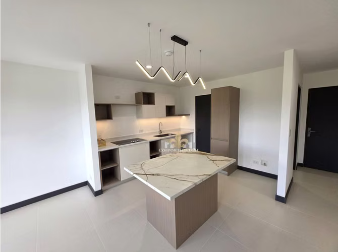 Se Vende Apartamento a estrenar con bella vista en Guachipelin norte de Escazu - Imagen 5