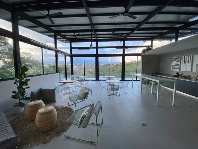 Se Vende Apartamento a estrenar con bella vista en Guachipelin norte de Escazu - Imagen 16
