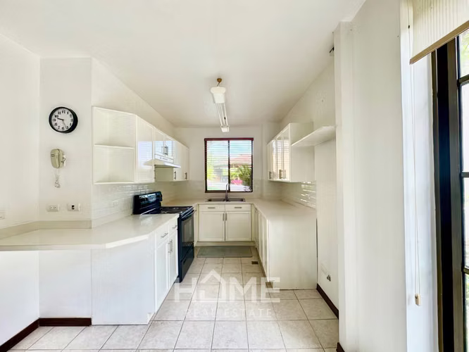 Apartamento en alquiler en San Rafael de Escazú $1000