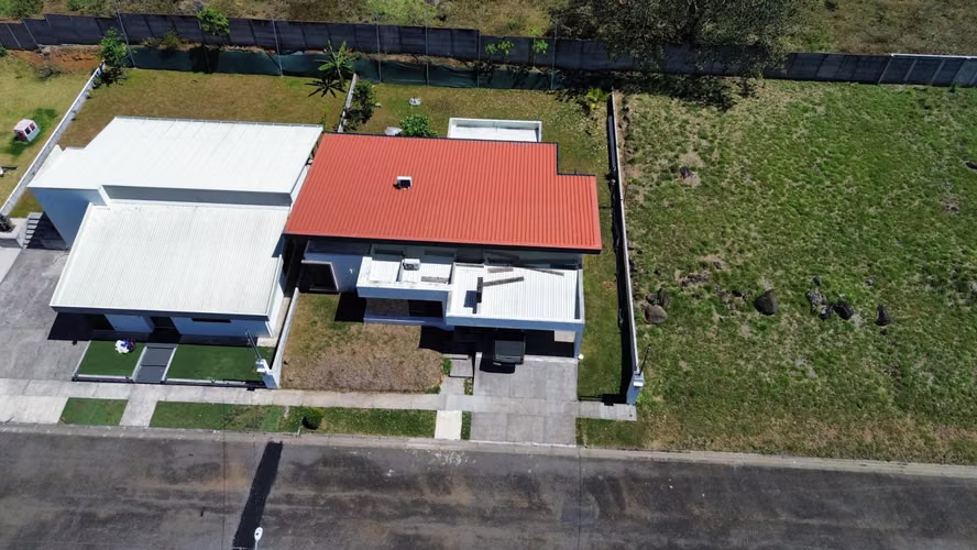 VENTA DE  CASA EN EXCLUSIVO CONDOMINIO EN LA GARITA DE ALAJUELA - Imagen 3