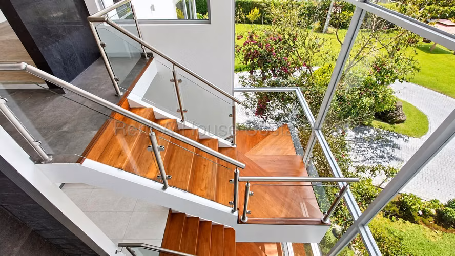 Casa en venta en El Castillo, Heredia | Jardines y lote esquinero - Imagen 10