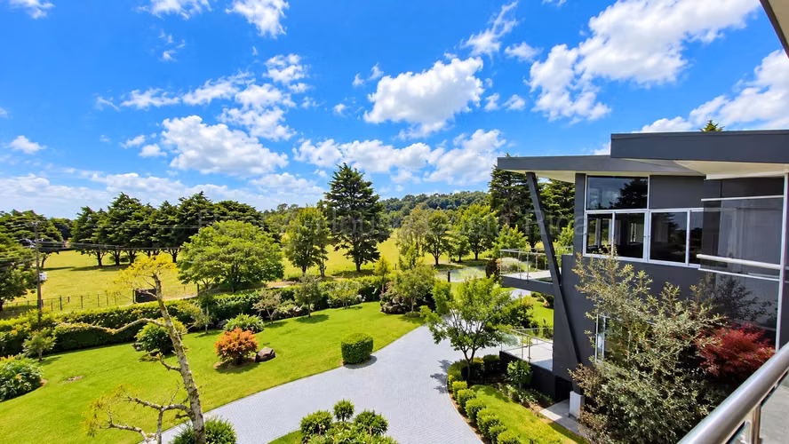 Casa en venta en El Castillo, Heredia | Jardines y lote esquinero