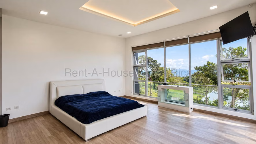 Casa en venta en El Castillo, Heredia | Jardines y lote esquinero - Imagen 12