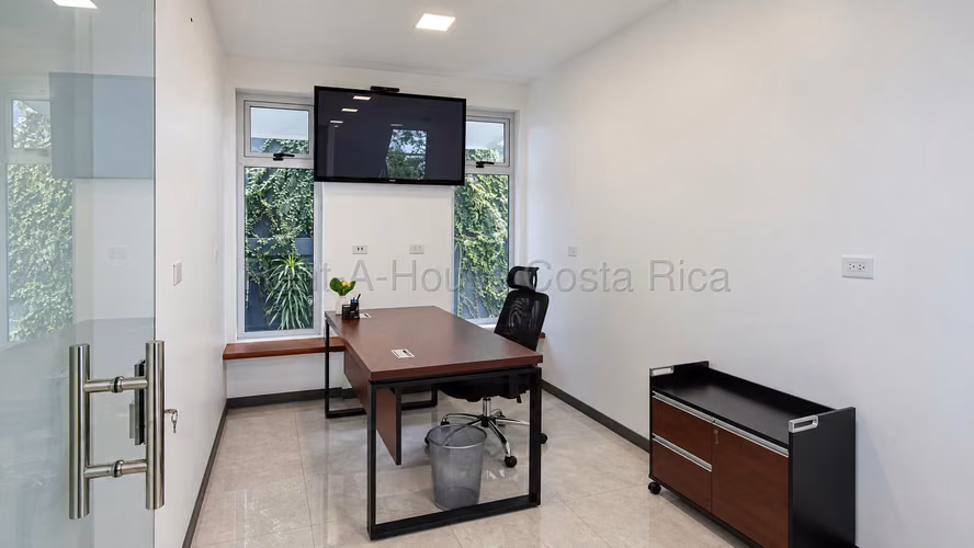 Casa en venta en El Castillo, Heredia | Jardines y lote esquinero - Imagen 8