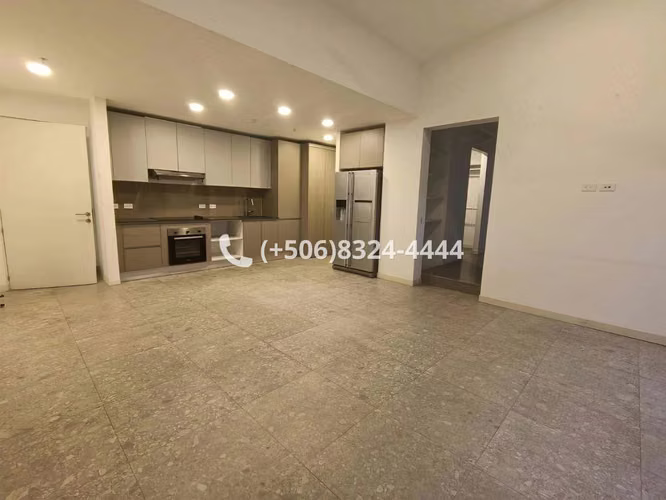 Apartamento en Alquiler | Escazú Village | Piso Alto y Vista a las Montañas