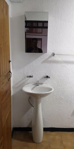 Detrás de Novacentro, Barrio San Gerardo - Imagen 3
