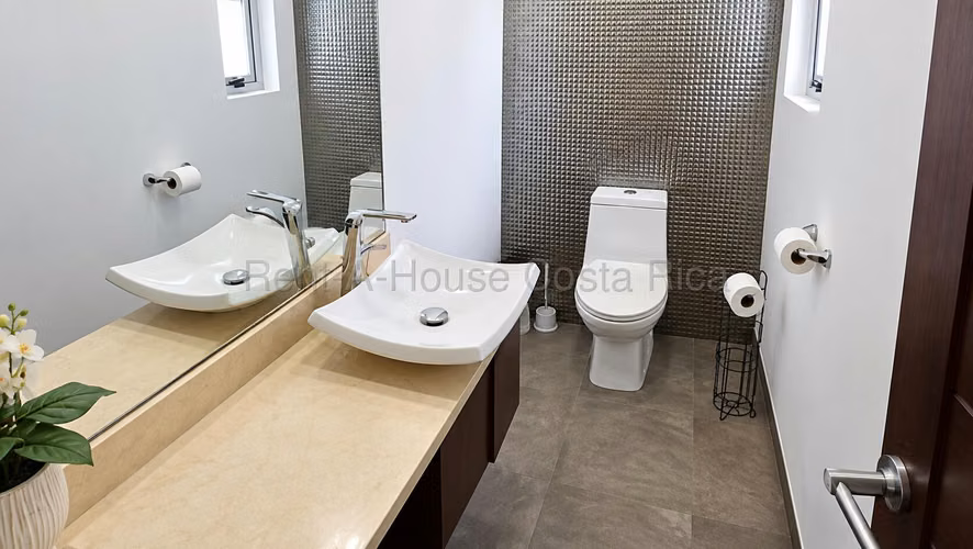 ¡Rebajada! Casa de Lujo en El Castillo $930K (Antes $1.543.000) | 4 Hab | Jacuzzi | Heredia - Imagen 16